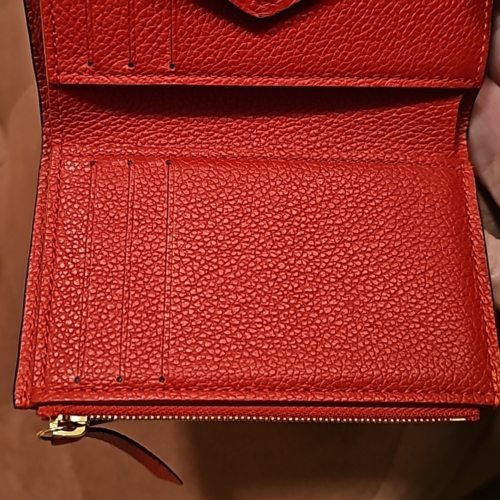 Authentic Louis Vuitton Victorine Empreinte Trifold Leather Wallet - Picture 10 of 16